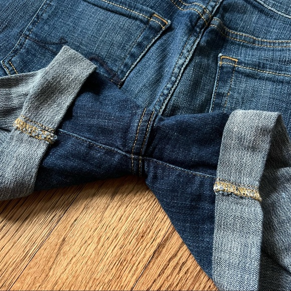 EUC 7 For All Mankind Roll Up Denim shorts - Picture 5 of 16